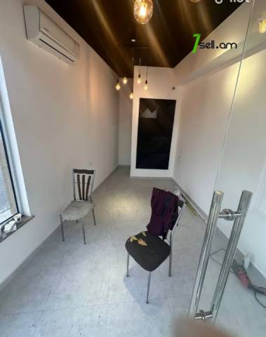 Բազմաֆունկցիոնալ գույք Նվեր Սաֆարյան փողոցում Նոր Նորքում, 16 քմ