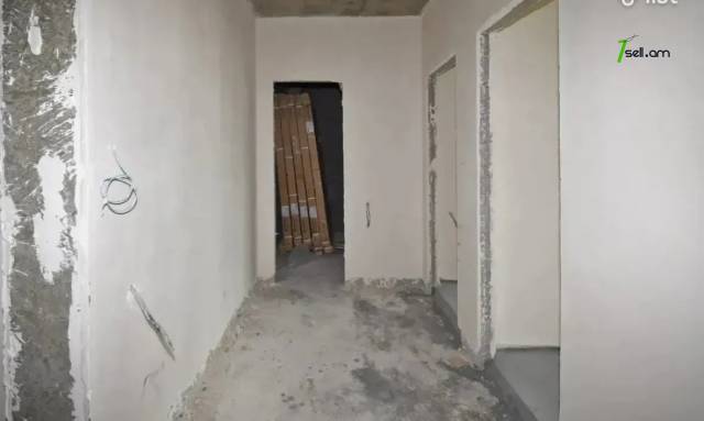 2 սենյականոց բնակարան նորակառույց շենքում Դավիթ Անհաղթի փողոցում, 55 ք.մ., բարձր առաստաղներ