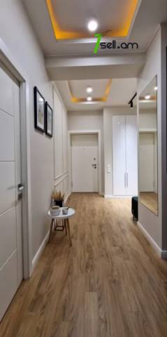 3 սենյականոց բնակարան Թումանյան փողոցում, 70 ք.մ., 3/5 հարկ, դիզայներական ոճով վերանորոգված