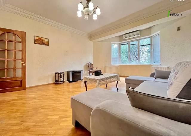 2 սենյականոց բնակարան նորակառույց շենքում Ամիրյան փողոցում, 65 ք.մ., 2 սանհանգույց, բարձր առաստաղներ