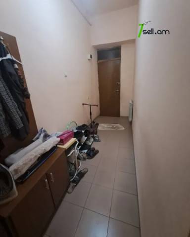 Մեկ հարկանի քարե տուն Լորիս-Մելիքովի փողոցում Էրեբունիում, 200 քմ, 2 սանհանգույց