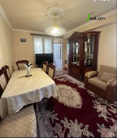 2 սենյականոց բնակարան Շիրազի փողոցում, 76 ք.մ., 10/14 հարկ, կապիտալ վերանորոգված