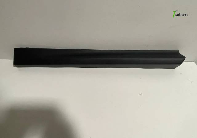 Infiniti QX-50 հետևի ձախ դռան մոլդինգ