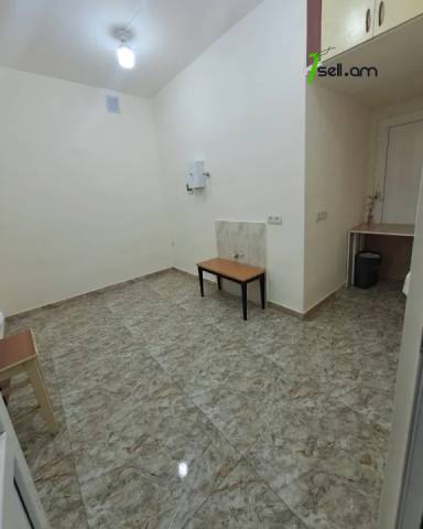 Բազմաֆունկցիոնալ գույք Գյուլբենկյան փողոցում Արաբկիրում, 12 ք.մ.