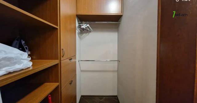 Ընդարձակ 3 սենյականոց բնակարան նորակառույց շենքում Նաիրի Զարյան փողոցում, 175 քմ, 12/16 հարկ