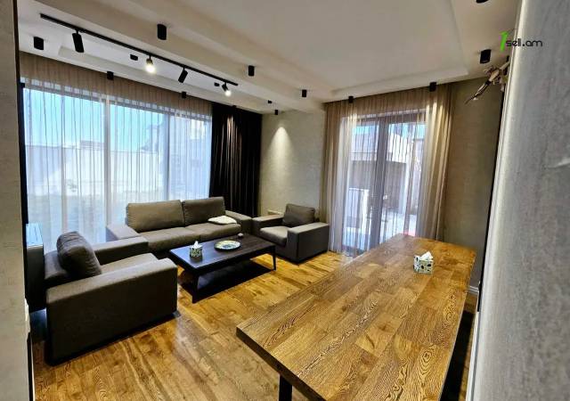 Երկու հարկանի տուն Մուշ փողոցում Քասախում, 865 ք.մ., 3+ սանհանգույց, կապիտալ վերանորոգված