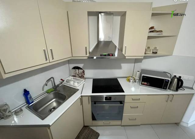 3 սենյականոց բնակարան նորակառույց շենքում Մարո Մարգարյան փողոցում, 59 ք.մ., բարձր առաստաղներ