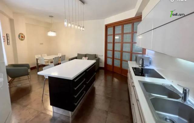 4 սենյականոց բնակարան նորակառույց շենքում Հյուսիսային պողոտայում, 200 ք.մ., 4/9 հարկ, 2 սանհանգույց