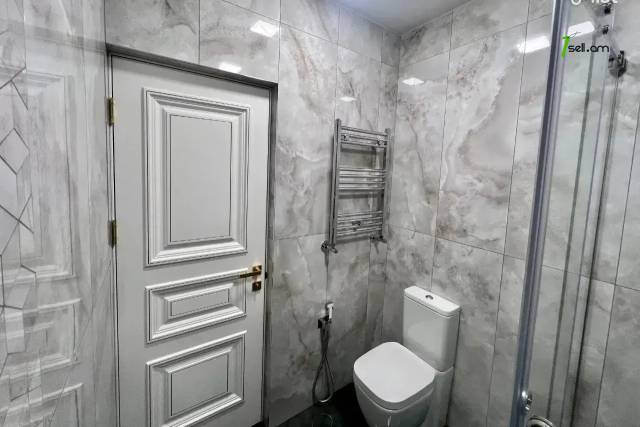 3 սենյականոց բնակարան նորակառույց շենքում Դավիթ Անհաղթի փողոցում, 115 քմ, 11/15 հարկ, 2 սանհանգույց