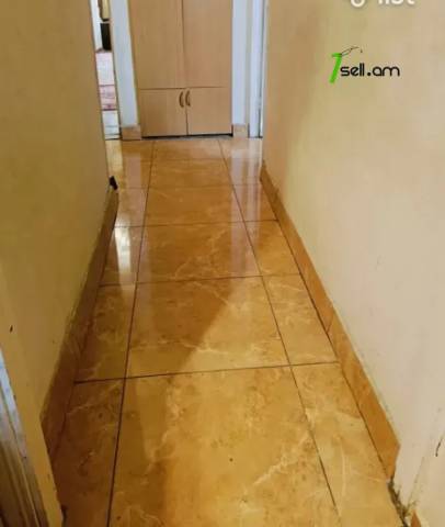 3 սենյականոց բնակարան Նելսոն Ստեփանյան փողոցում, 76 ք.մ., մի քանի պատշգամբ, կոսմետիկ վերանորոգում