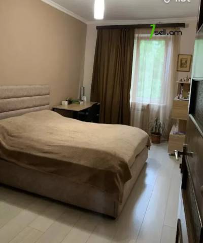 3 սենյականոց բնակարան, Աթոյան փողոցի նրբանցք, 80 ք.մ., 2/9 հարկ, կապիտալ վերանորոգված