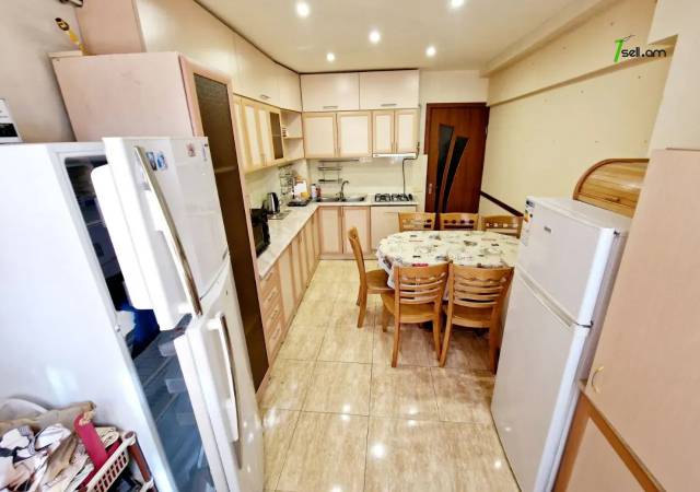 2 սենյականոց բնակարան Նար-Դոսի փողոցում, 80 ք.մ., 7/9 հարկ, եվրովերանորոգված