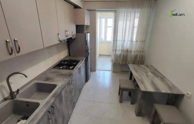 Ընդարձակ 1 սենյականոց բնակարան Իսրայելյան փողոցում, 56 ք.մ., 6/9 հարկ, կապիտալ վերանորոգված