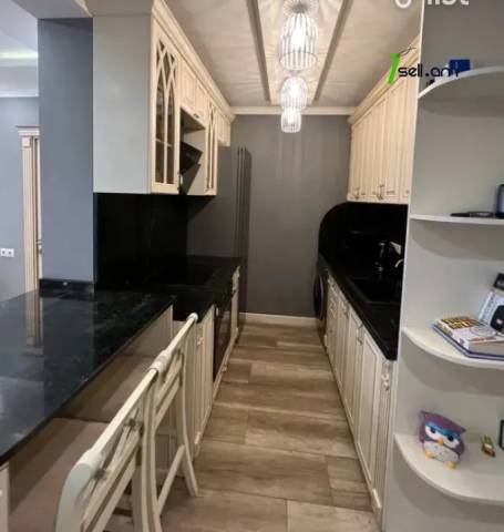 3 սենյականոց բնակարան, Թումանյան թաղամաս, 70 ք.մ., 5/9 հարկ, կապիտալ վերանորոգված