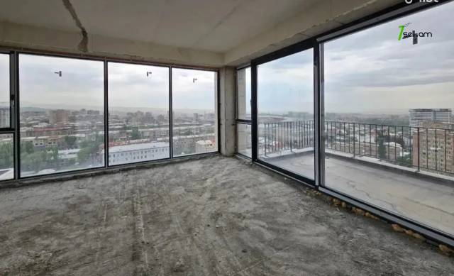 Ընդարձակ 5 սենյականոց բնակարան նորակառույց շենքում Արամ Խաչատրյան փողոցում, 305 ք.մ., 3+ սանհանգույց