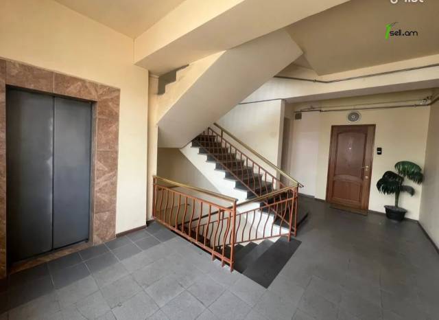 3 սենյականոց բնակարան նորակառույց շենքում Եկմալյան փողոցում, 55 քմ, 8/11 հարկ, բարձր առաստաղներ