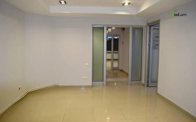 Բազմաֆունկցիոնալ գույք Սայաթ-Նովա փողոցում Գյումրիում, 80 քմ