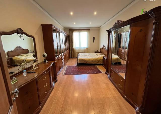 3 սենյականոց բնակարան նորակառույց շենքում Գրիբոյեդովի փողոցում, 116 քմ, 11/15 հարկ, 2 սանհանգույց