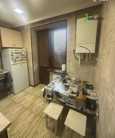 4 սենյականոց բնակարան Գայի պողոտայում, 75 քմ, կապիտալ վերանորոգված, քարե շենք