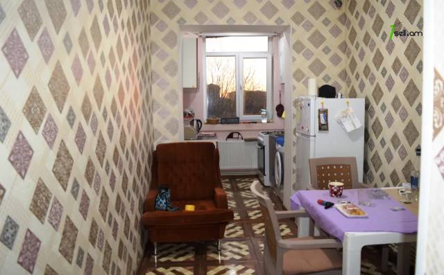 2 սենյականոց բնակարան, Արագած-6 թաղամաս, 52 ք.մ., 2/4 հարկ, եվրովերանորոգված