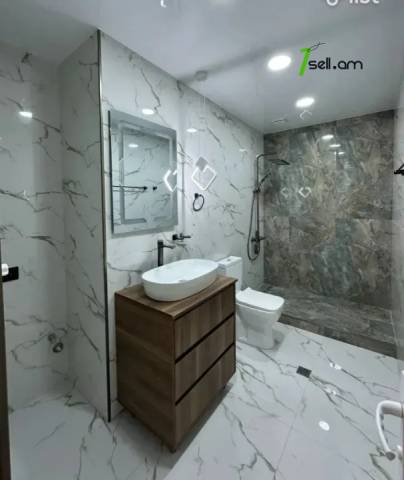 3 սենյականոց բնակարան նորակառույց շենքում Անաստաս Միկոյան փողոցում, 70 քմ, 11/16 հարկ, 2 սանհանգույց