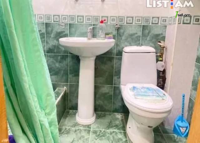 1 սենյականոց բնակարան Արաբկիրում, 36 քմ, 3/5 հարկ, կապիտալ վերանորոգված, քարե շենք