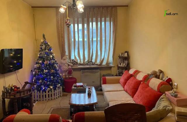 2 սենյականոց բնակարան Կոմիտասի պողոտայում, 52 ք.մ., 2 սանհանգույց, 2/5 հարկ, քարե շենք
