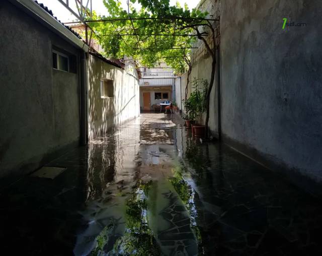 Երկու հարկանի քարե տուն Դավիթ Մալյան փողոցում Ավանում, 478 քմ, կոսմետիկ վերանորոգում