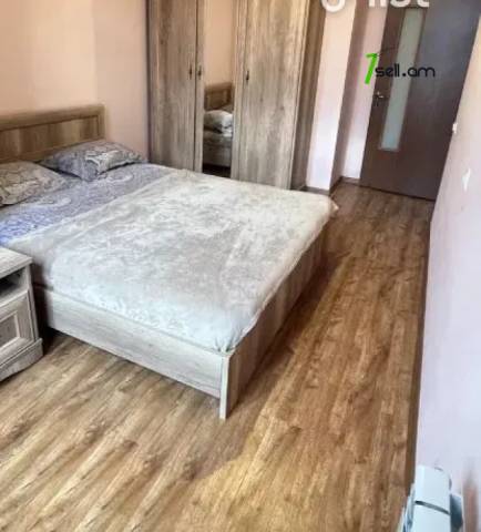 2 սենյականոց բնակարան նորակառույց շենքում Ադոնցի փողոցում, 45 ք.մ., բարձր առաստաղներ