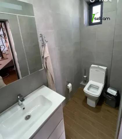 Երկու հարկանի քարե տուն, Գ-1 թաղամաս Աջափնյակում, 150 քմ, 2 սանհանգույց, կապիտալ վերանորոգված