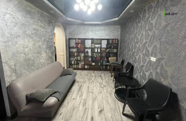 3 սենյականոց բնակարան, Թբիլիսյան խճուղի, 72 քմ, մասնակի վերանորոգում, քարե շենք