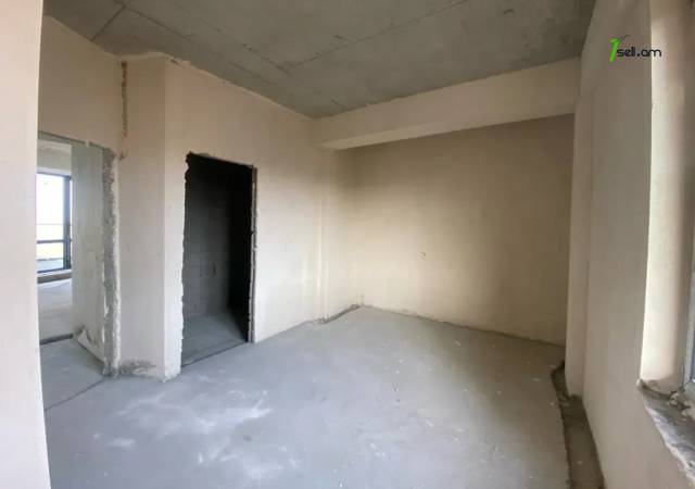 3 սենյականոց բնակարան նորակառույց շենքում, 2-րդ բնակելի զանգված, 122 ք.մ., 2 սանհանգույց