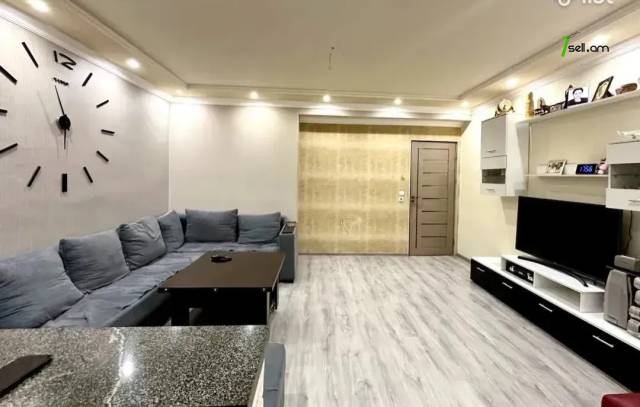 4 սենյականոց բնակարան, Դուրյան թաղամաս, 80 քմ, 1/9 հարկ, կապիտալ վերանորոգված