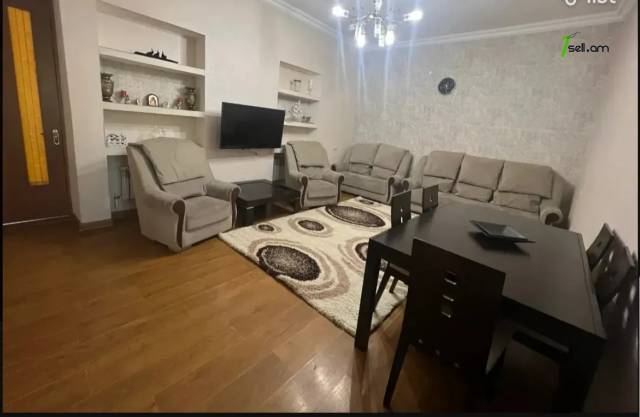 Երկու հարկանի քարե տուն 5-րդ փողոցում Նորք Մարաշում, 230 քմ, 2 սանհանգույց, կապիտալ վերանորոգված