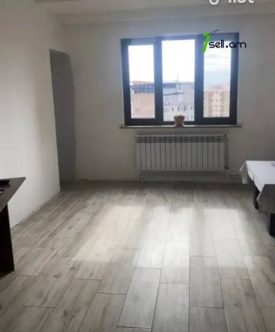 3 սենյականոց բնակարան Կոմիտասի պողոտայում, 68 ք.մ., կապիտալ վերանորոգված, քարե շենք