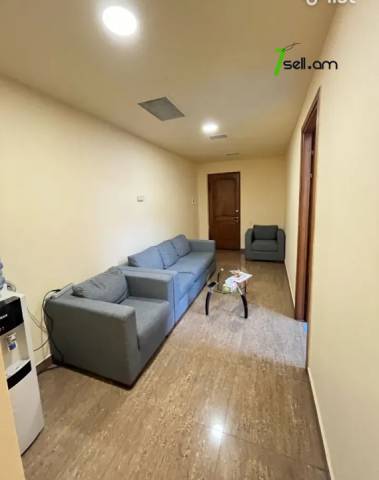 Բազմաֆունկցիոնալ գույք Պարոնյան փողոցում կենտրոնում, 78 քմ