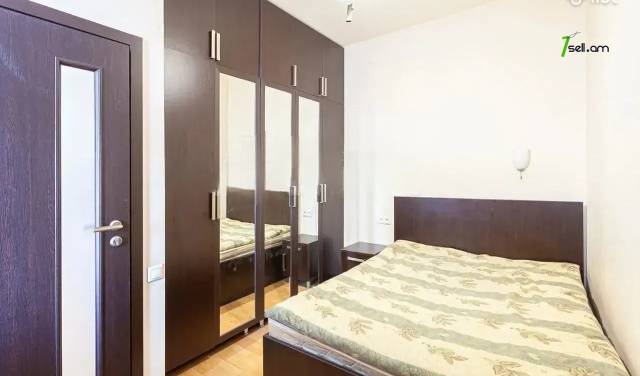 3 սենյականոց բնակարան նորակառույց շենքում Մամիկոնյանց փողոցում, 75 ք.մ., նախավերջին հարկ