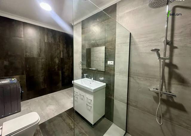 4 սենյականոց բնակարան նորակառույց շենքում Թերլեմեզյանի փողոցում, 130 քմ, 10/15 հարկ, 2 սանհանգույց