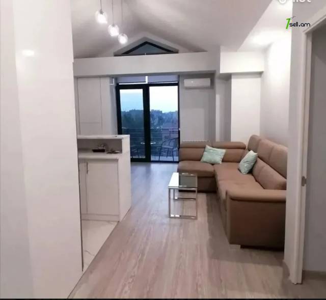 2 սենյականոց բնակարան նորակառույց շենքում Գեներալ Նվեր Սաֆարյանի փողոցում, 60 քմ, բարձր առաստաղներ