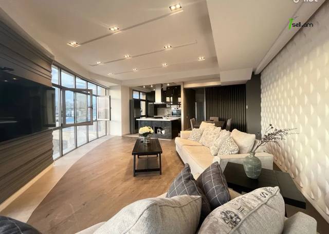 3 սենյականոց բնակարան նորակառույց շենքում Վերին Անտառային փողոցում, 110 քմ, 12/15 հարկ