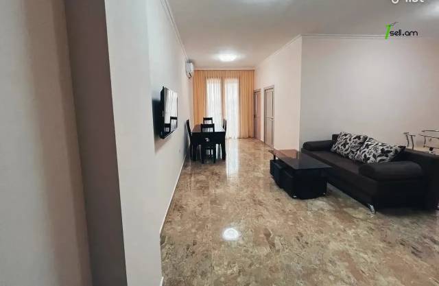 3 սենյականոց բնակարան նորակառույց շենքում Գրիբոյեդով փողոցում, 70 քմ, նախավերջին հարկ