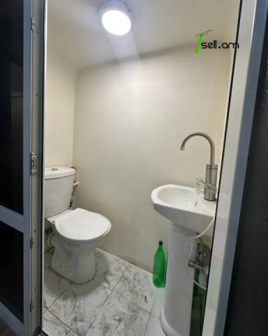 Գրասենյակային տարածք Սայաթ-Նովայի պողոտայում կենտրոնում, 23 քմ