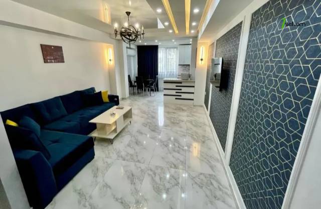 3 սենյականոց բնակարան Եզնիկ Կողբացու փողոցում, 75 ք.մ., 5/9 հարկ, եվրովերանորոգված