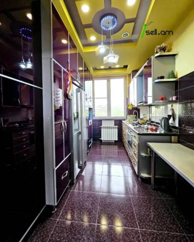 3 սենյականոց բնակարան նորակառույց շենքում Երվանդ Քոչարի փողոցում, 105 ք.մ., 3+ սանհանգույց