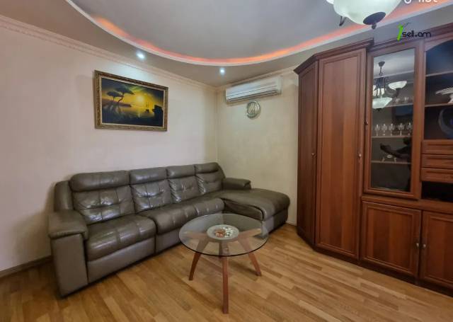 4 սենյականոց բնակարան Բրյուսովի փողոցում, 111 ք.մ., 6/9 հարկ, կապիտալ վերանորոգված