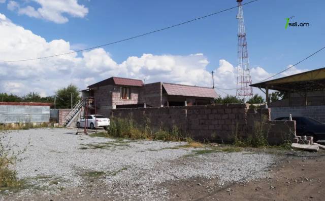 Ավտոսպասարկում Վազգեն Սարգսյան փողոցում Գյումրիում, 200 ք.մ.