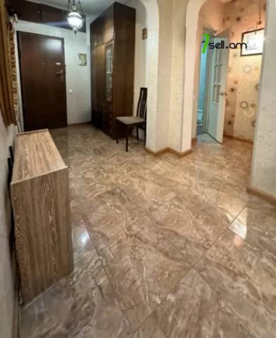 3 սենյականոց բնակարան Արշակունյաց պողոտայում, 92 քմ, 11/13 հարկ, 2 սանհանգույց, եվրովերանորոգված