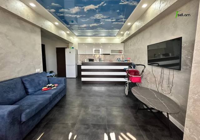 2 սենյականոց բնակարան Ադմիրալ Իսակովի պողոտայում, 40 ք.մ., 2/10 հարկ, կապիտալ վերանորոգված