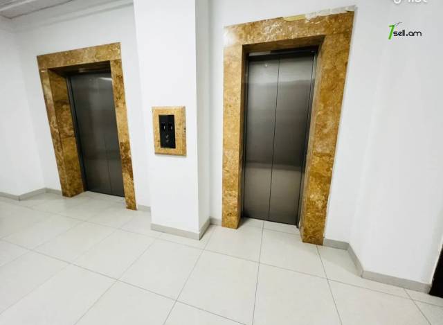 2 սենյականոց բնակարան նորակառույց շենքում Գրիբոյեդովի փողոցում, 69 ք.մ., 10/15 հարկ