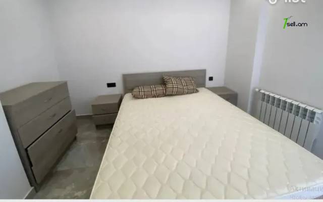 3 սենյականոց բնակարան Սունդուկյան փողոցում, 80 ք.մ., նախավերջին հարկ, մի քանի պատշգամբ